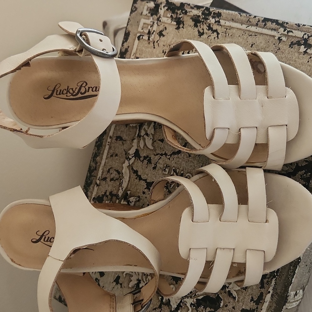 Lucky Brand Women's Cream Wedge Sandals - Picture 6 of 8